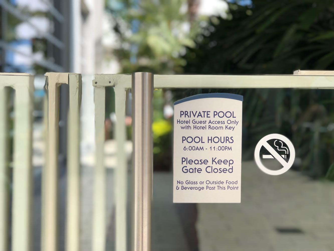 hilton pool san diego public